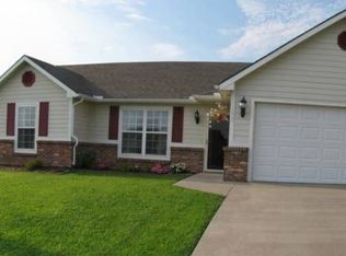 1035 Firetree Ave, Baldwin City, KS 66006