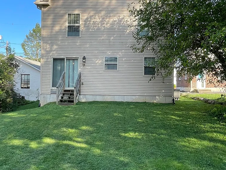355 Adrain St — Photo 3