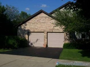 1685 Pebble Beach Dr, Hoffman Estates, IL