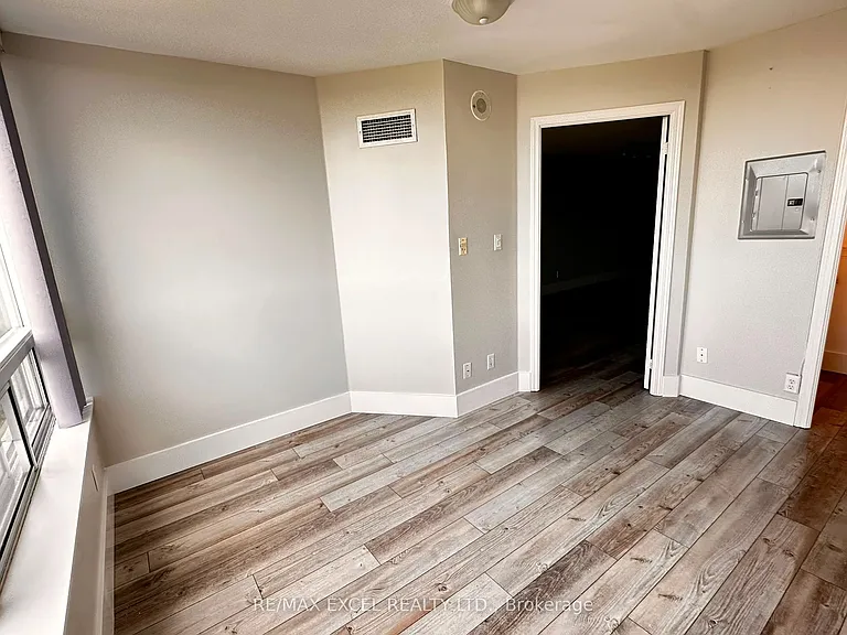 1 Rean Dr #1313 — Photo 9