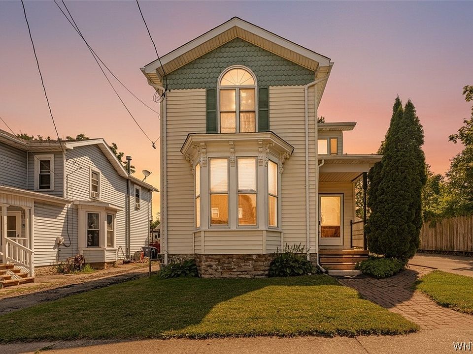 1st image of 139 Cottage St
