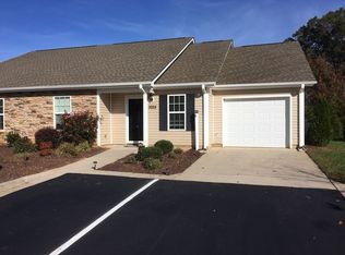 3225 Hyde Place Cir, Winston Salem, NC 27103