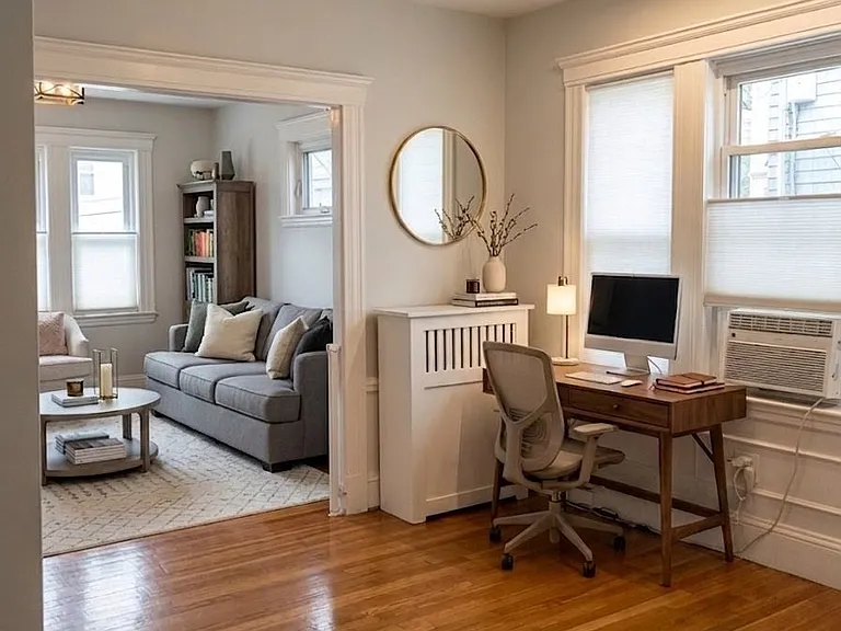 15 Adelaide St #1 — Photo 2