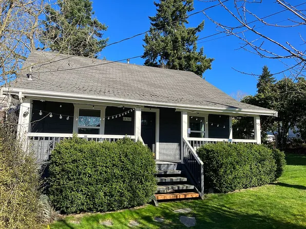 636 11th Ave, Kirkland, WA 98033
