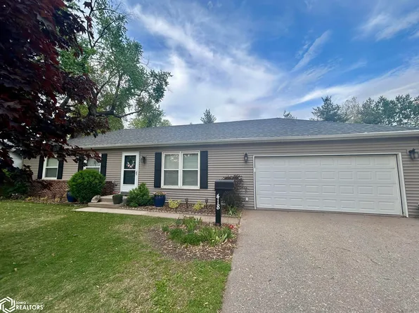 418 S 2nd St, Wapello, IA 52653