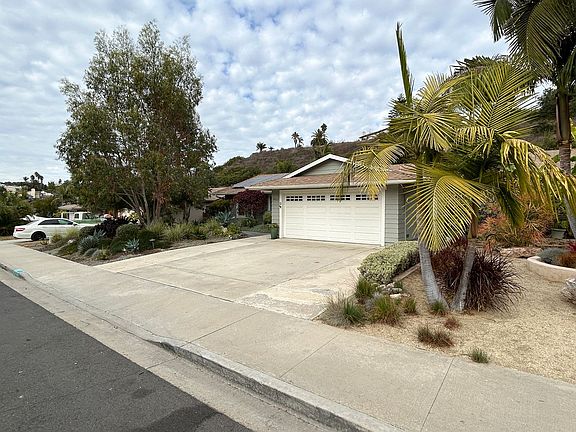 2nd image of 3852 Cameo Dr