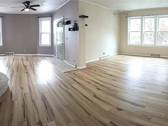 4th image of 1422 Graber Dr