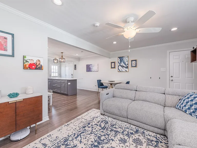 5076 Matilda St #227 — Photo 7
