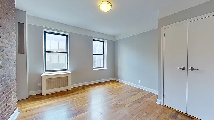 Rented by Compass | media 9