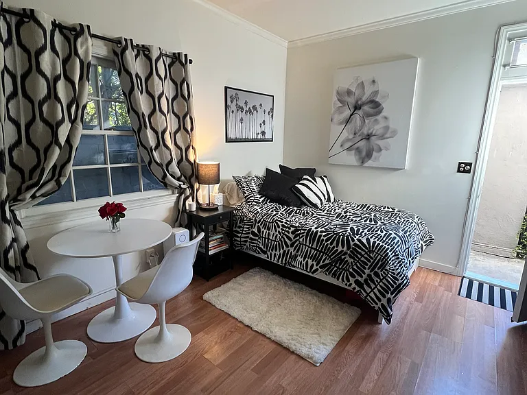 532 S Irving Blvd #1 — Photo 4