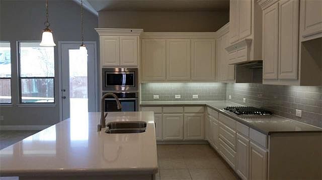 2nd image of 4420 Casa Grande Ln