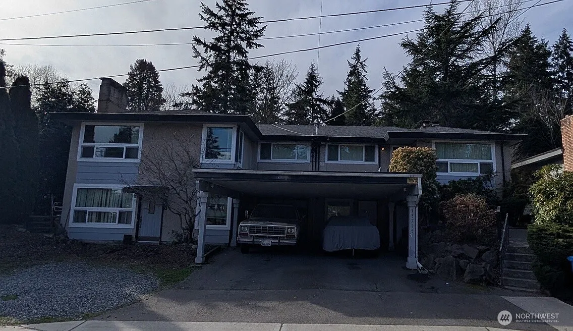 13731 Greenwood Avenue N photo 1