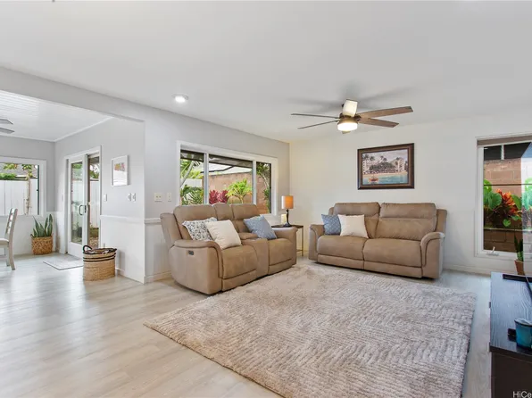 94-490 Holaniku St, Mililani, HI 96789