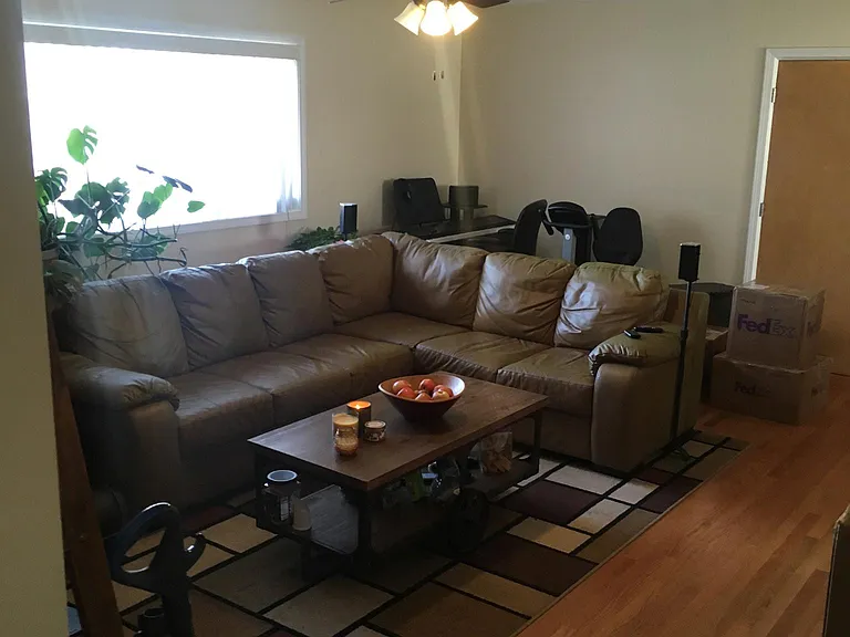 7100 W Higgins Ave — Photo 9