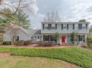 19 Cardinal Dr, Flemington, NJ 08822