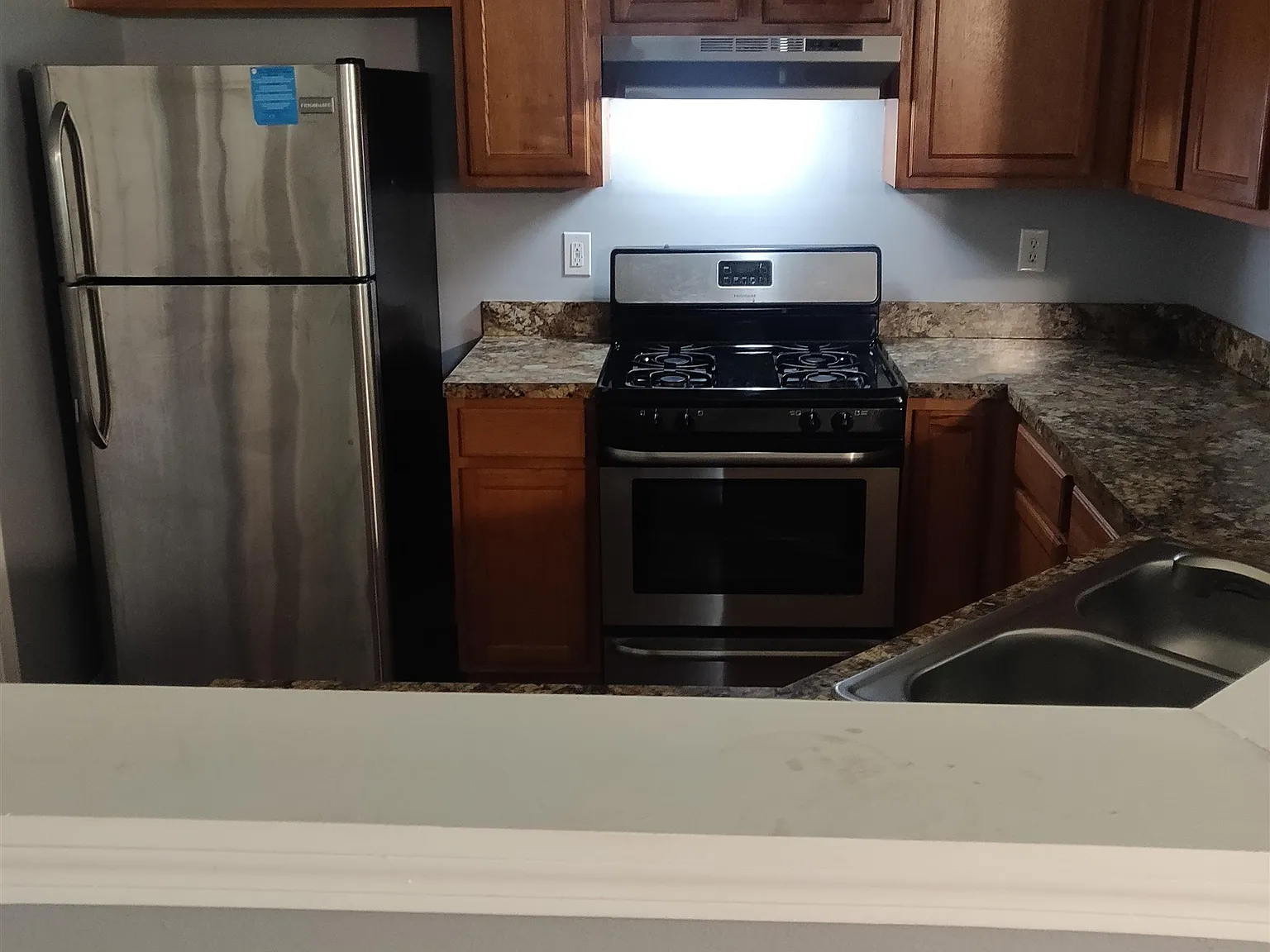 3 bed, 2.5 bath, $2,150 — Photo 3