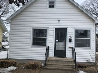 224 N 20th St, Escanaba, MI 49829