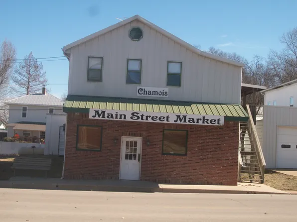 106 S Main St, Chamois, MO 65024
