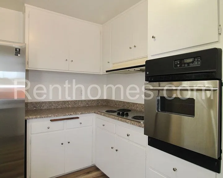 2029 Goshawk St — Photo 6