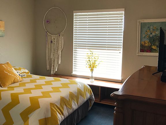 Guest Bedroom 1