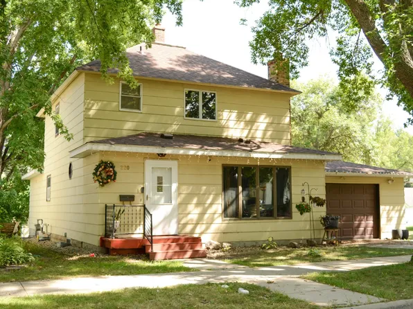 220 N 7th St, Montevideo, MN 56265