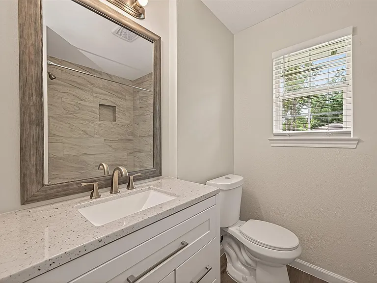 14022 Rosecrest Dr — Photo 12