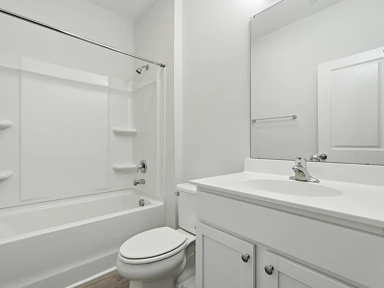 17 Crown Ct — Photo 35