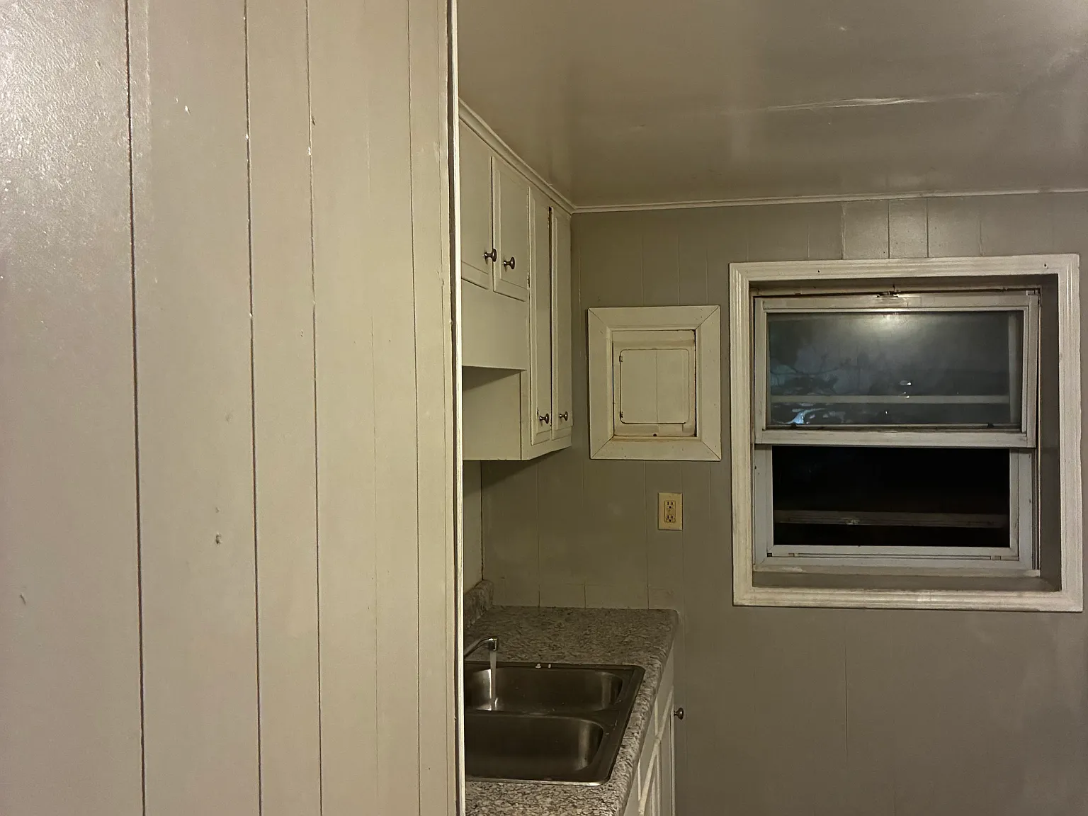 2 bed, 900 sqft, $1,050 — Photo 3