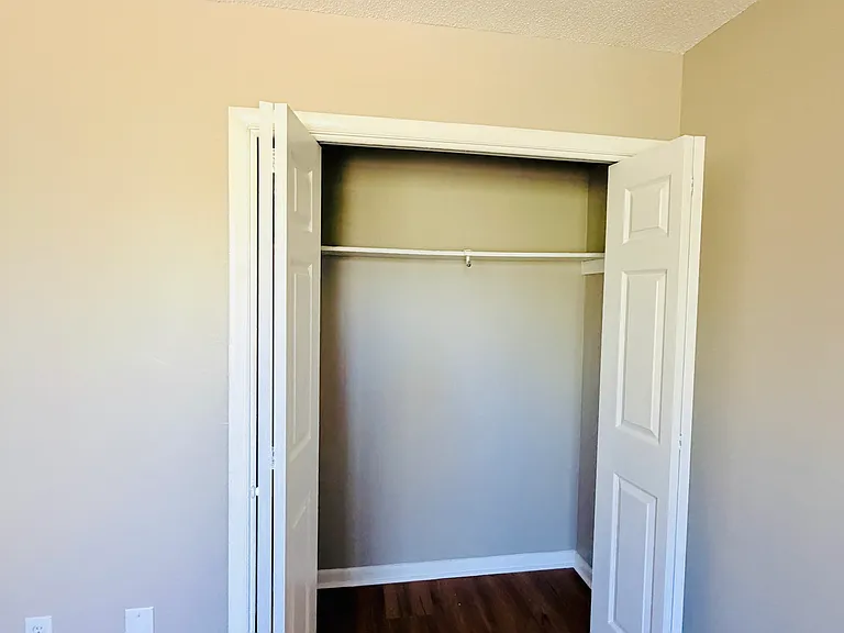 6 Almond Ct #5A — Photo 9