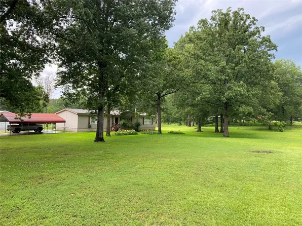 8860 Lake End Rd, Mooringsport, LA 71060