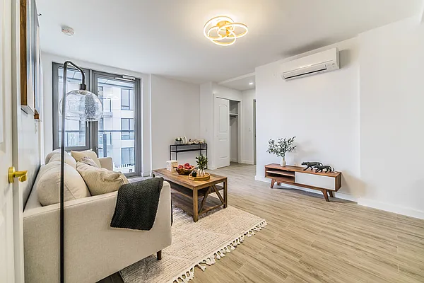 Sold by E Realty International Corp | media 17