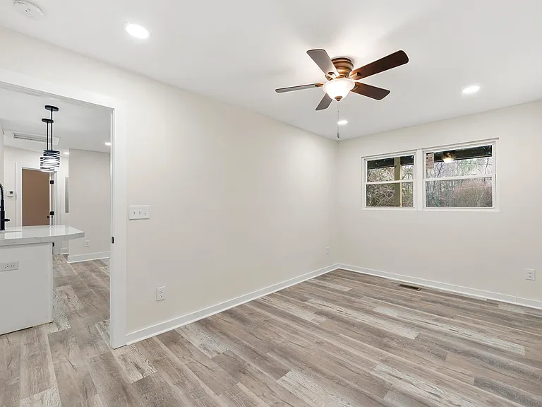 2425 Clarissa Dr NW — Photo 14