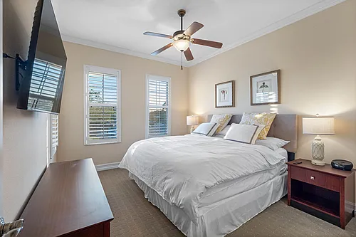 13941 Clubhouse Dr Photo 1