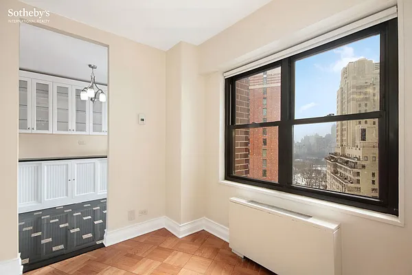 Rented by Sotheby's International Realty | media 34