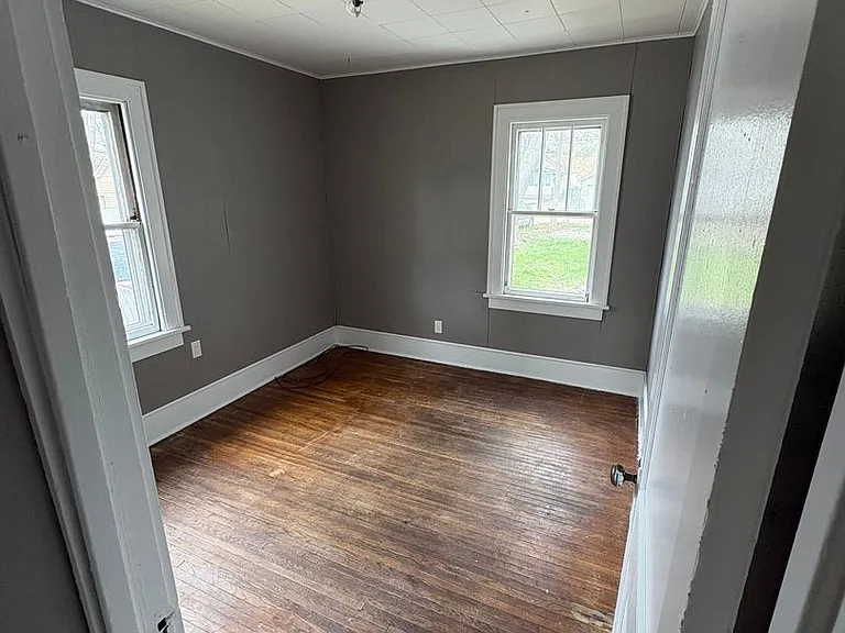 836 Dawson St — Photo 3