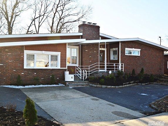 1st image of 6 Cedar Pl