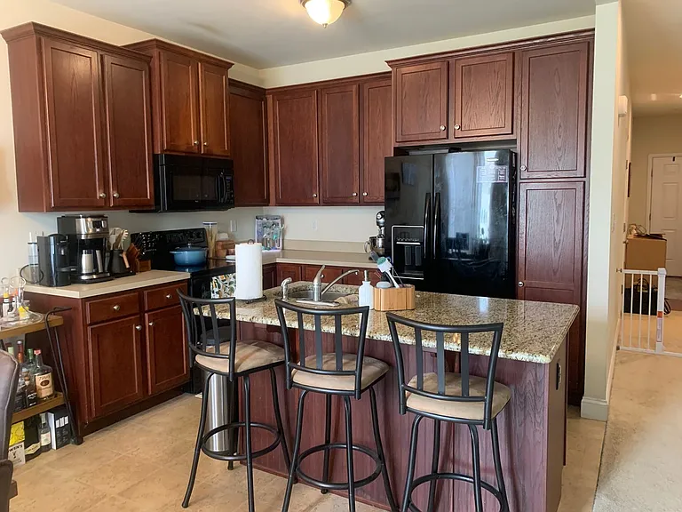 859 Fawn Ln — Photo 17