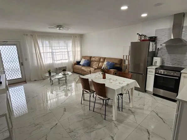 340 Oakridge S #340, Deerfield Beach, FL 33442