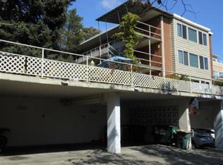 154 Valley St APT 201, Seattle, WA 98109