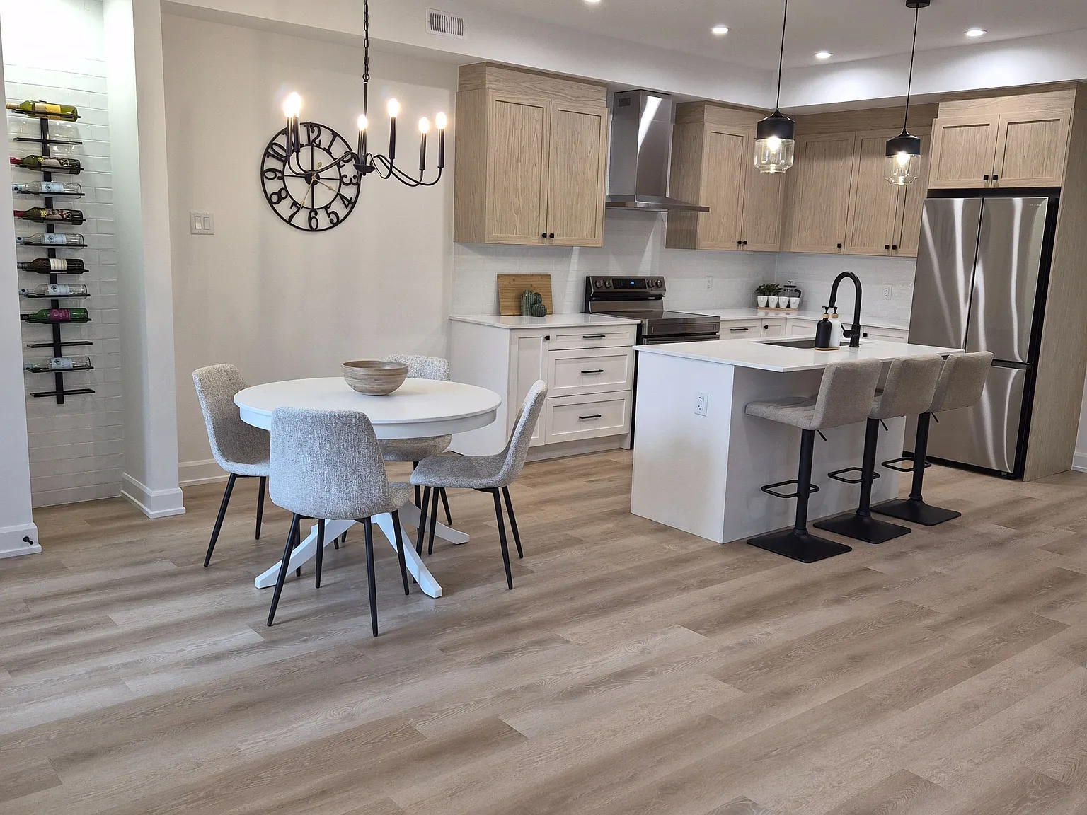 2 bed, $2,850 — Photo 3