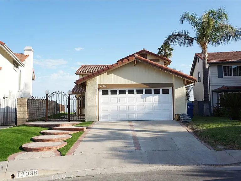 12036 Shadow Ridge Way — Photo 3