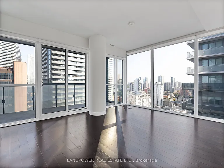 15 Grenville St #2609 — Photo 6