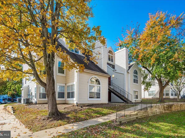 14226 Yardarm Way APT 107, Laurel, MD 20707
