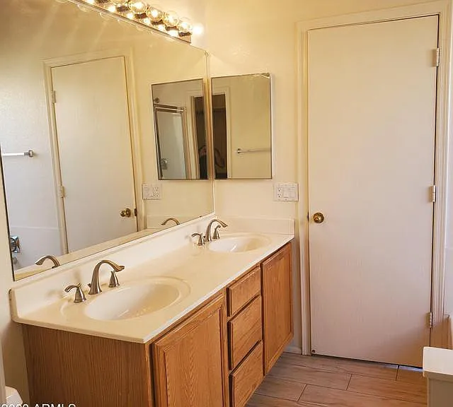 4739 E Desert Wind Dr — Photo 8