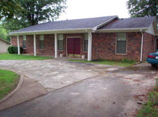 527 E Rasch Rd, Florence, AL 35633