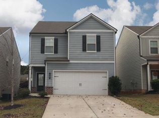 96 Auburn Crossing Dr, Auburn, GA 30011