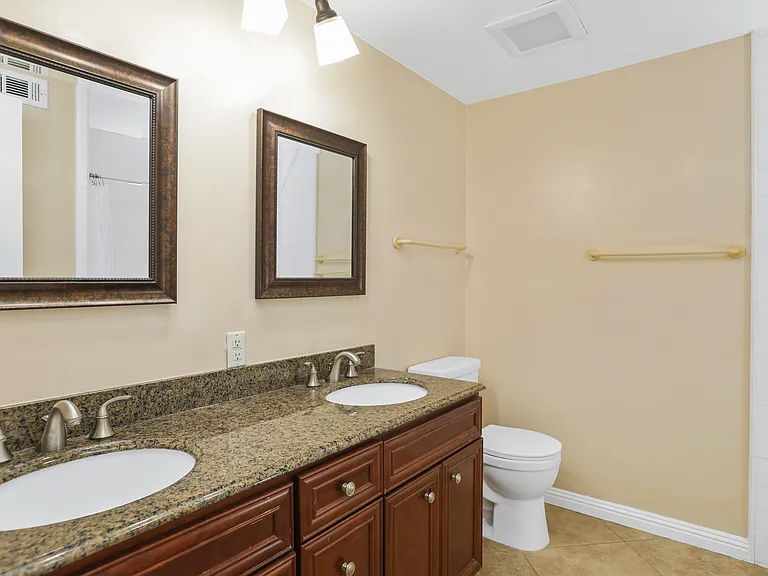 1403 E Chalynn Ave — Photo 12