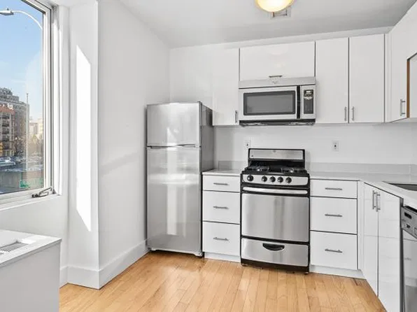 2270 Frederick Douglass Boulevard #E, photo 4
