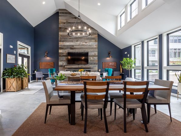 1 Marys Way APT 2305