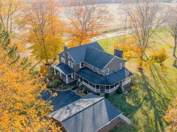 6285 California Ave, Louisville, OH 44641
